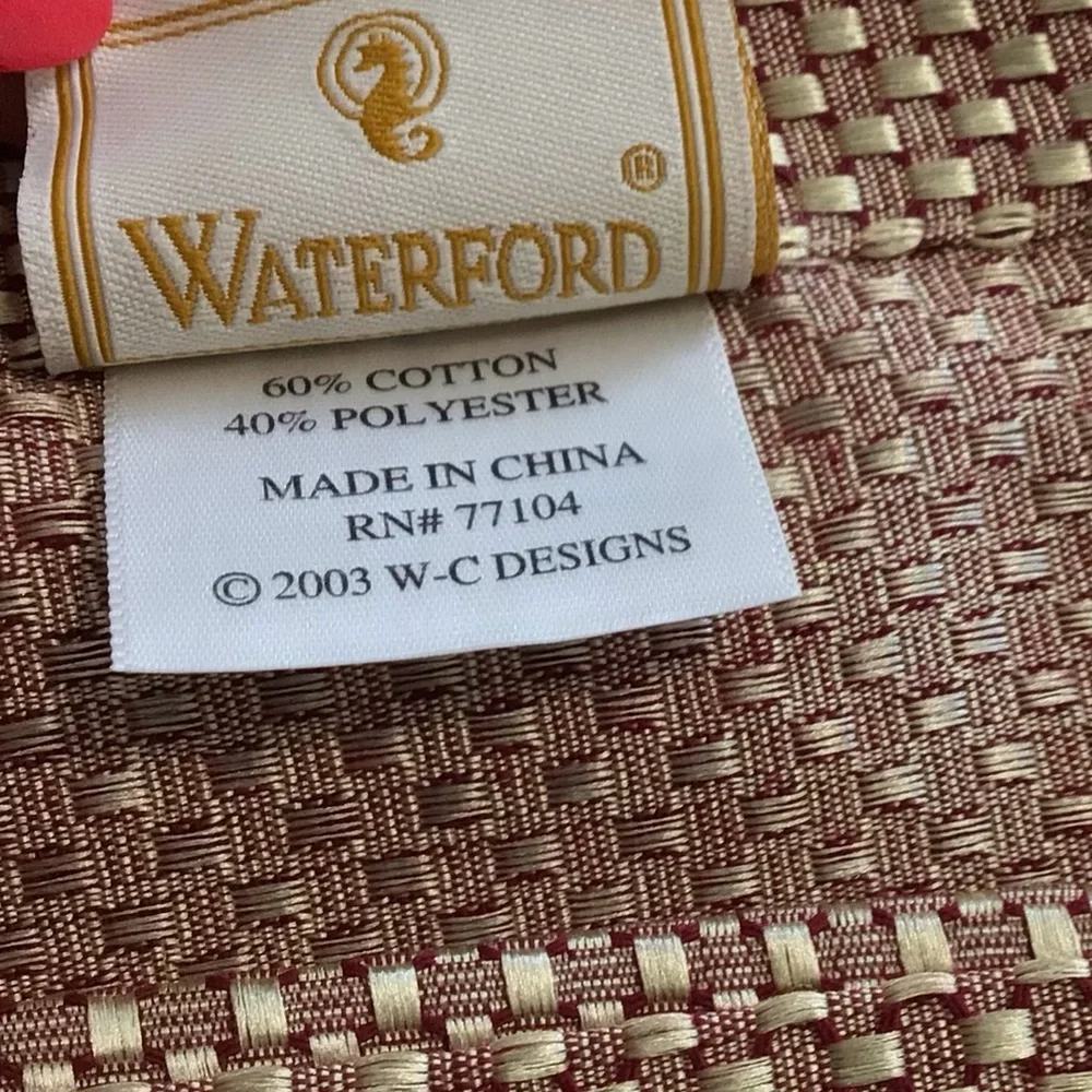 Waterford Wine and Gold Cloth Basketweave Napkins set of 11